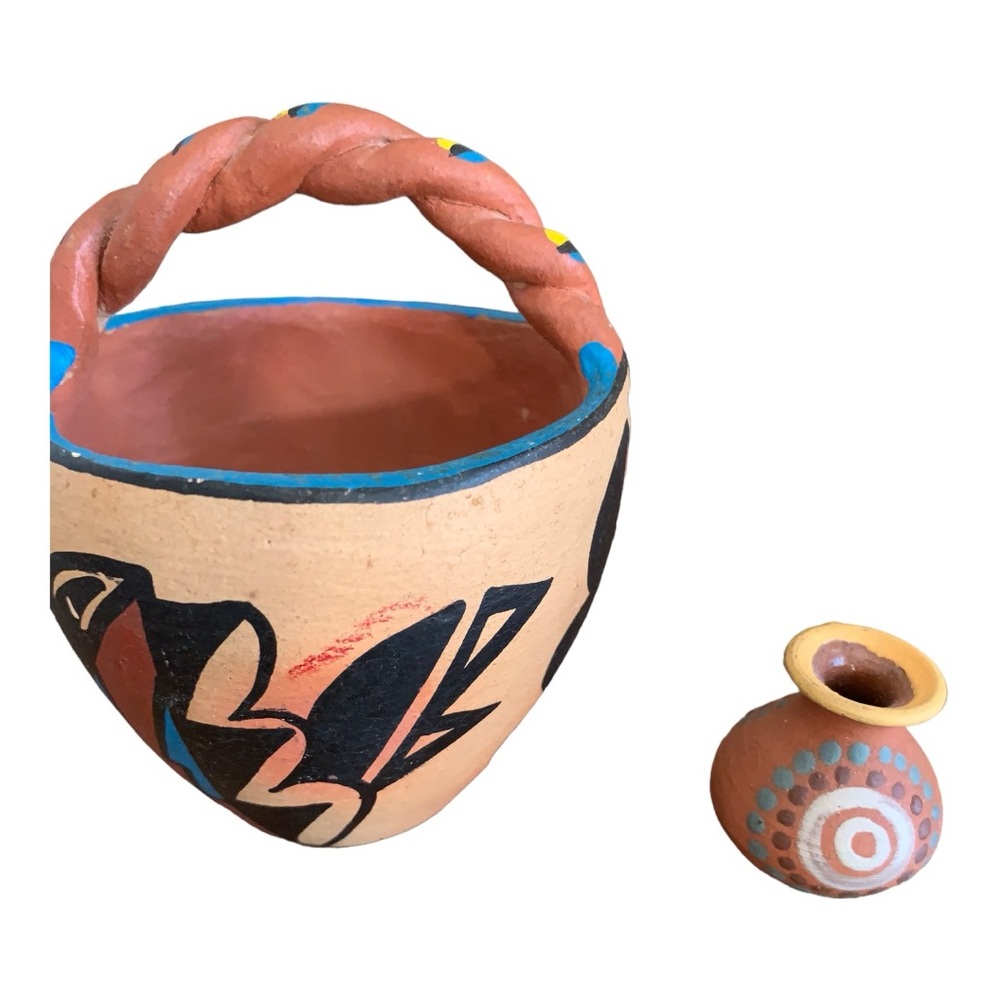 Native Style Pottery - Picture 2 of 4